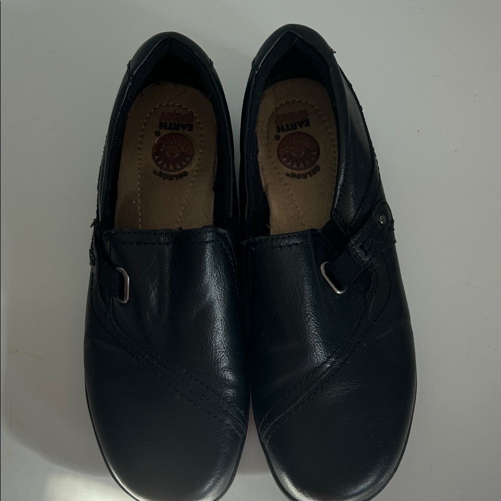 Earth Black Leather Flats